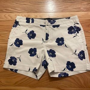 Excellent Condition Banana Republic Floral Shorts